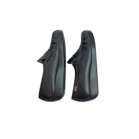 NWB! SAS Womens Classic Slip On Comfort Loafer Black 6 W - Wide (C) - Picture 8 of 9